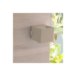 Brilliant Iseo Vägglampa Plast Vit 4W 300lm - 830 Varm Vit | IP44 - med USB