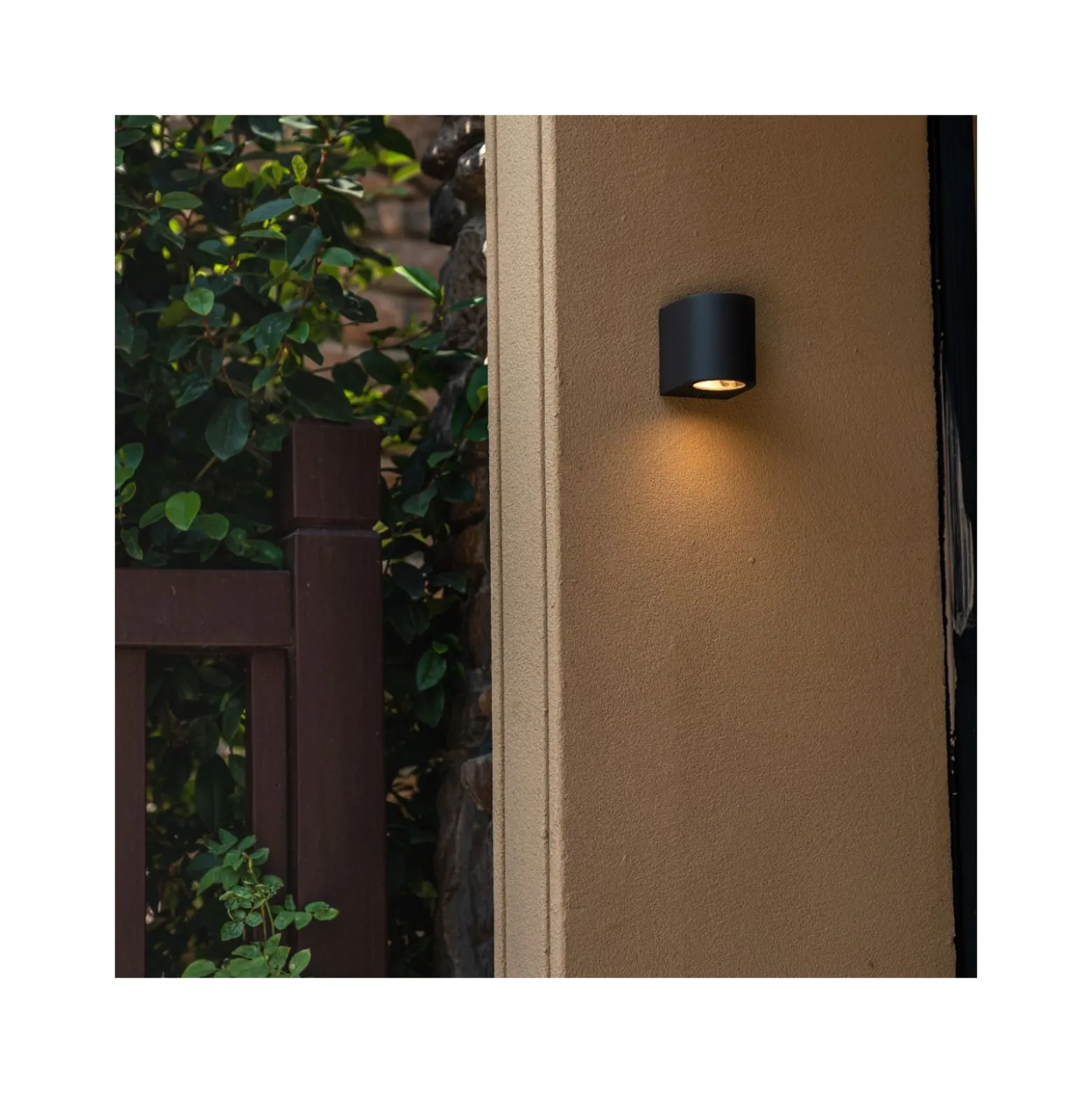 D'Lite Vägglampa Vossem Svart | IP54 - Passande För 1x GU10