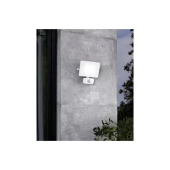 Eglo Vägglampa Faedo 3 Aluminium Vit 21W 2300lm - 850 Kallvit | IP44 - Rörelsesensor