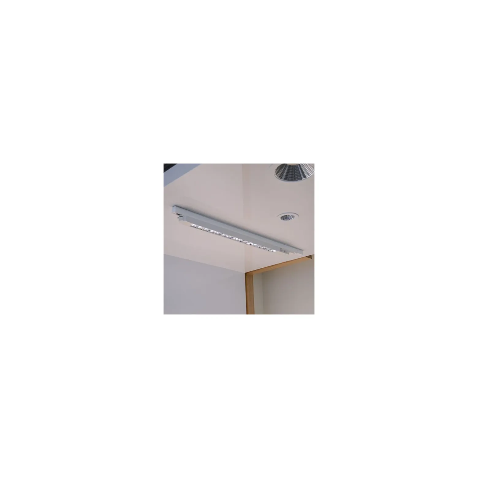 Interlight LED-skenbelysning Orion Vit 55W 3150lm 80D - 830 Varm Vit